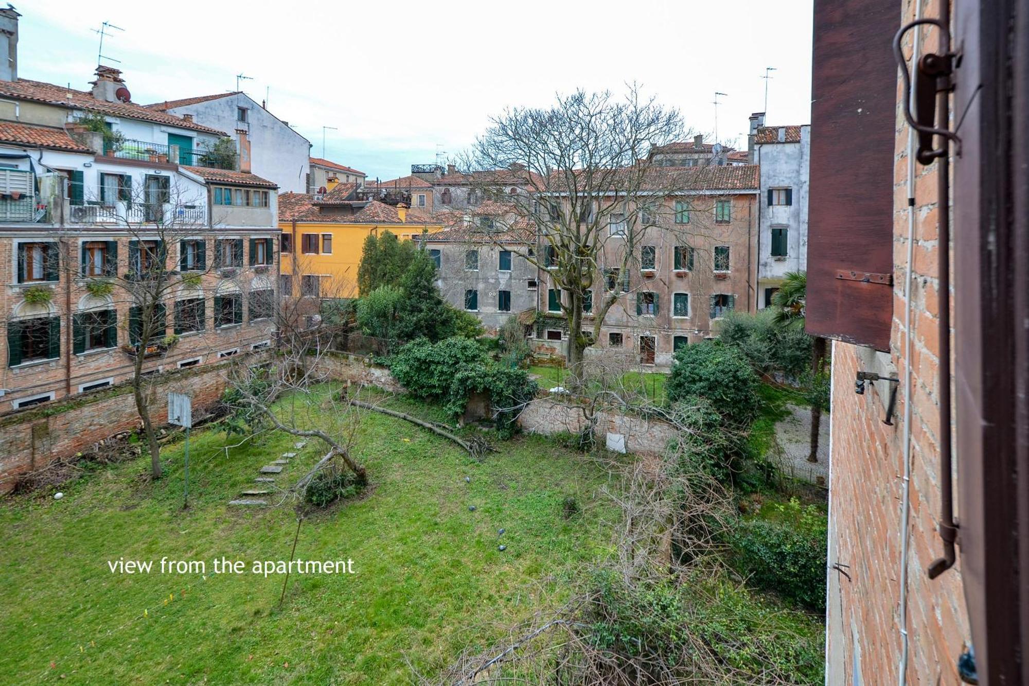 Moretta Get-By-Train Apartment Venice Exterior photo